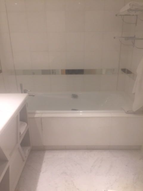 IMG-1582734847660