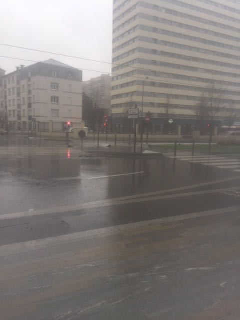 IMG-1583418511380