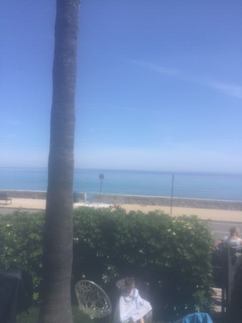 IMG-1588942125987