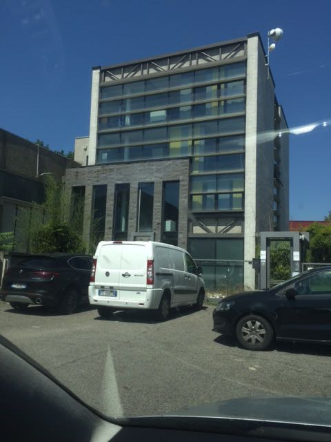 IMG-1589969683794