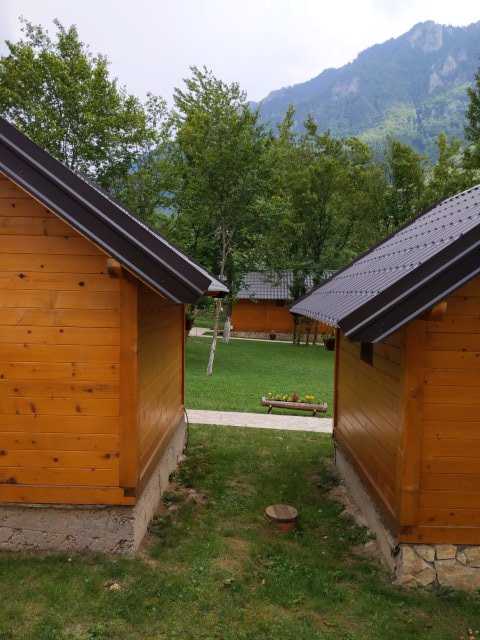 IMG-1593783504379