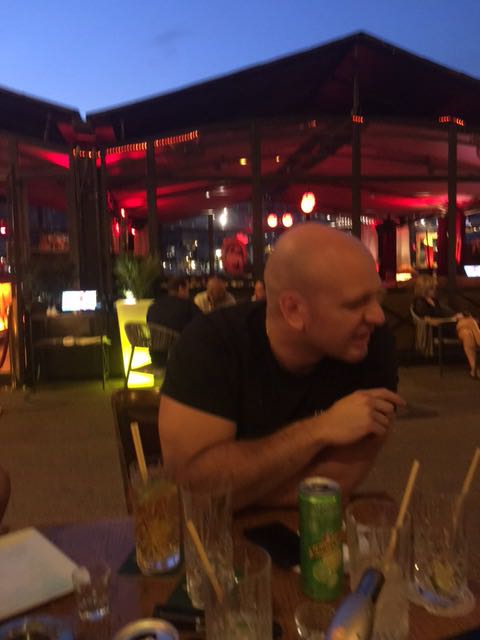 IMG-1594237435863