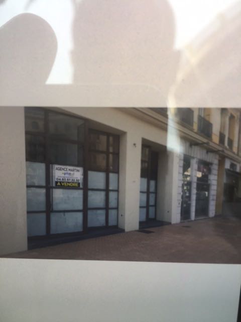 IMG-1594392915609