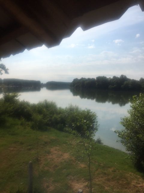 IMG-1594795535761
