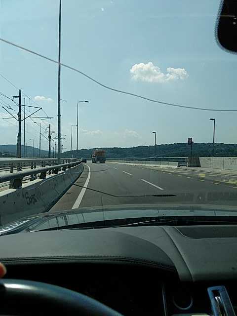 IMG-1596186629345