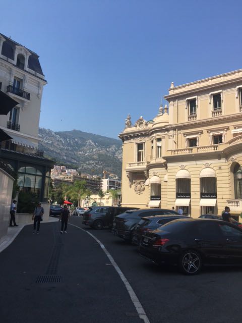 IMG-1596202052195