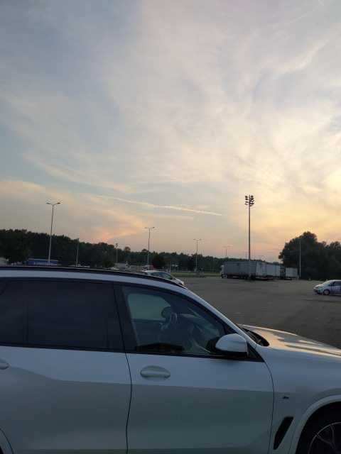 IMG-1596218652604